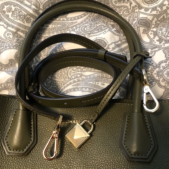 MICHAEL KORS military green handbag - Picture 6 of 6